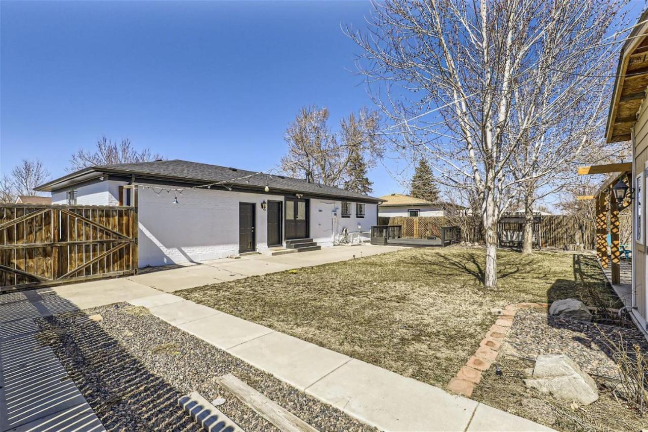 Casa vacanze 15-mins From Dia, Remodeled, Cozy Downstairs Unit Aurora